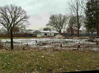 3731 Pheasant Ln, Waterloo, IA 50701