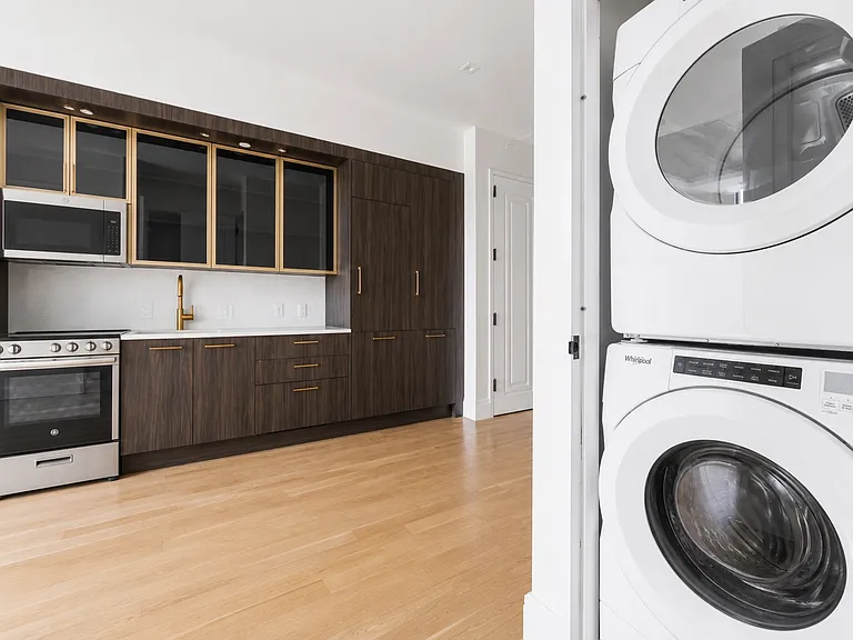 329 Gates Ave #308 — Photo 8