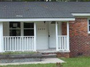 2620 Governor St, Garden City, GA 31408