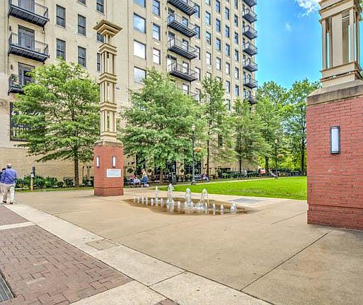 2nd image of 531 S Gay St APT 302