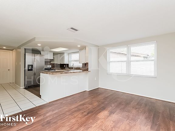 4th image of 7825 Embassy Blvd
