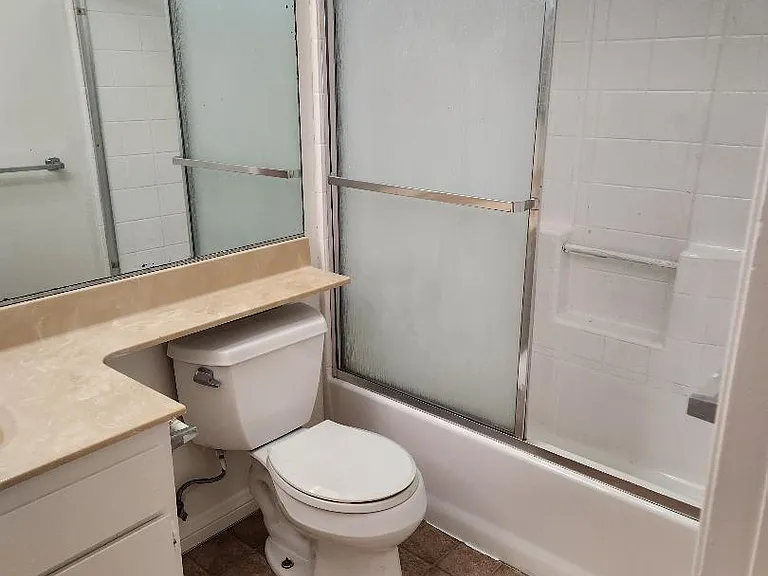 1140 Belmont Ave #8 — Photo 6