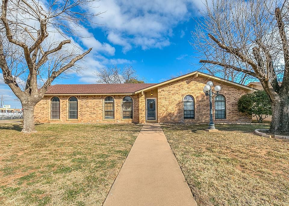 1st image of 3876 Honeysuckle Ln