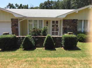 66 Kingspark Rd, Little Rock, AR 72227