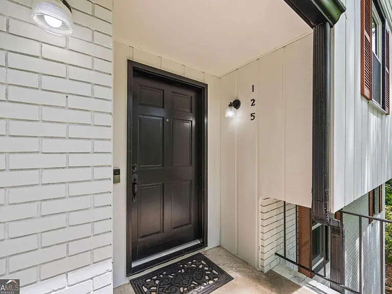 125 Terrell Dr — Photo 3