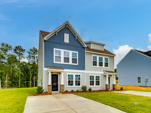 366 Channing Ct, Hopkins, SC 29061