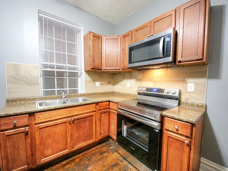 4637 Virginia Ave — Photo 14