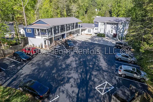 16 Lake Dr Photo 1