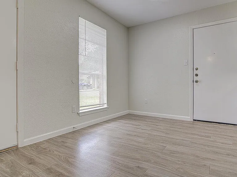 5301 Indio Cir #A — Photo 7