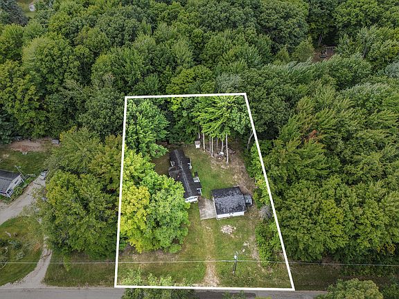 5th image of 4181 Sands Park Dr NE