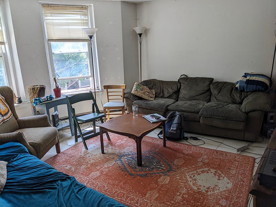 1st image of 67 Bishop Allen Dr