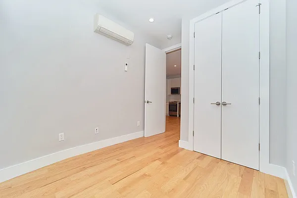 Rented by Living New York | media 23