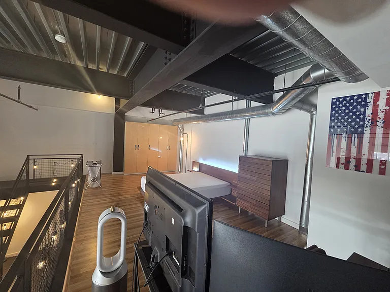 950 Broadway #23 — Photo 20