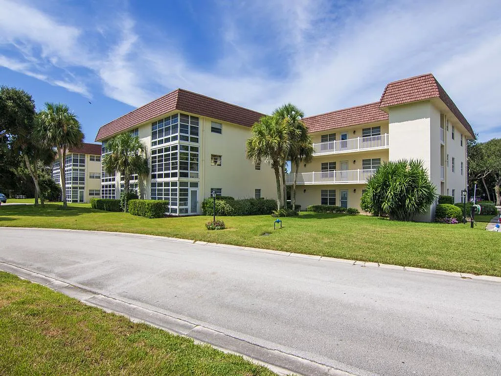 Building Photo - 5400 Highway A1A #I20