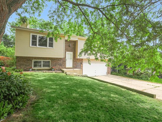 (Undisclosed Address), McHenry, IL 60050