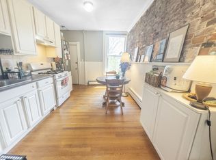 148 Berkshire St APT 6, Cambridge, MA 02141