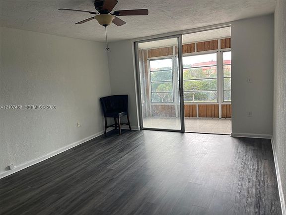 5th image of 7300 NW 17th St APT 421