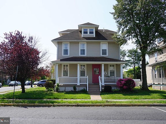 2nd image of 103 W Federal St