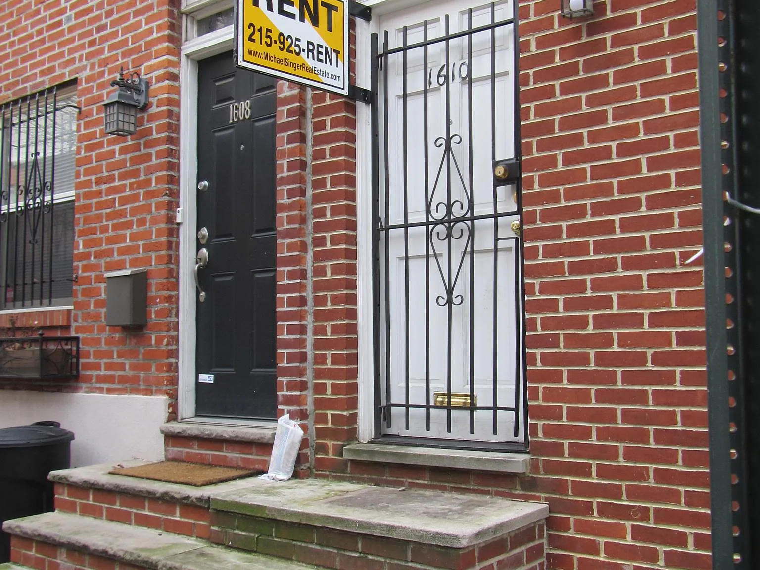 2 bed, 784 sqft, $2,200 — Photo 2