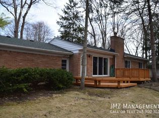 28519 Green Willow St, Farmington Hills, MI 48331