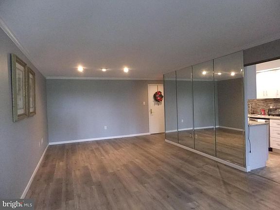 4th image of 1650 Oakwood Dr APT E210