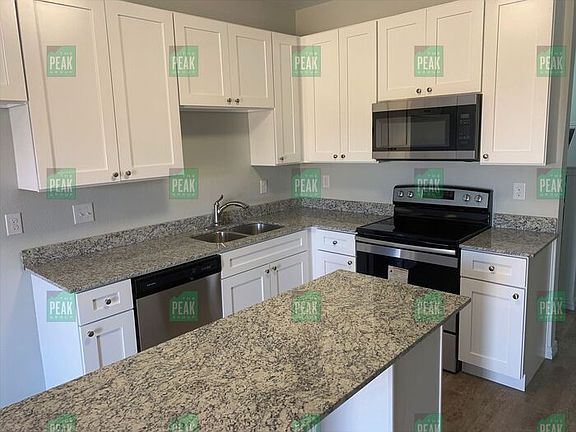 3rd image of 4614 Alamosa St