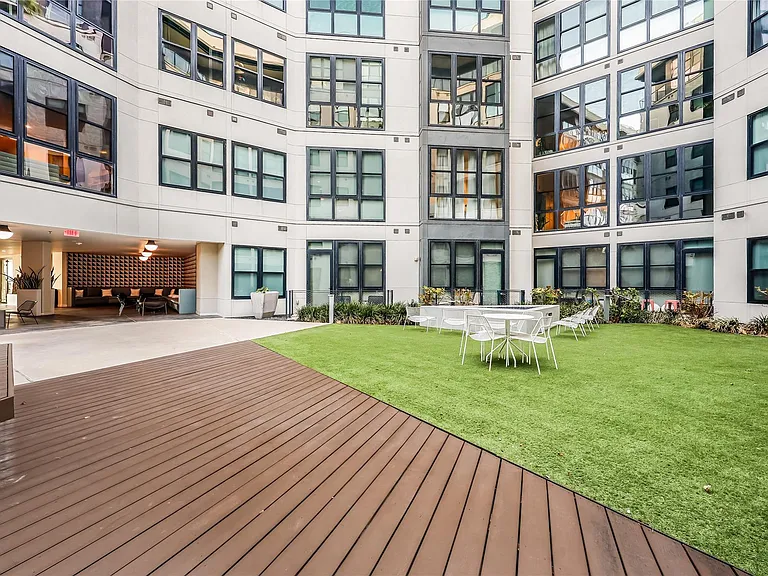 800 Embassy Dr #513 — Photo 21