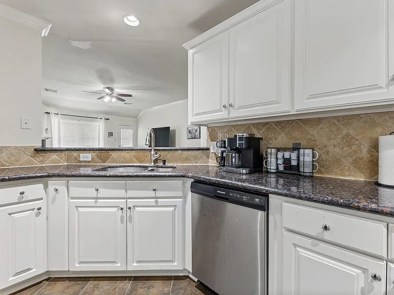 14807 Fairway Square Dr — Photo 15