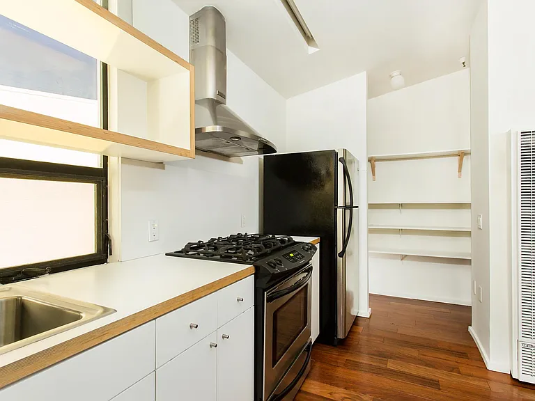 Abbot Lofts — Photo 8