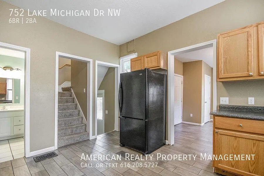 6 bed, 2008 sqft, $3,000 — Photo 4