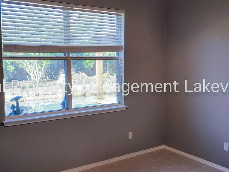 7500 Waterside Pl — Photo 20