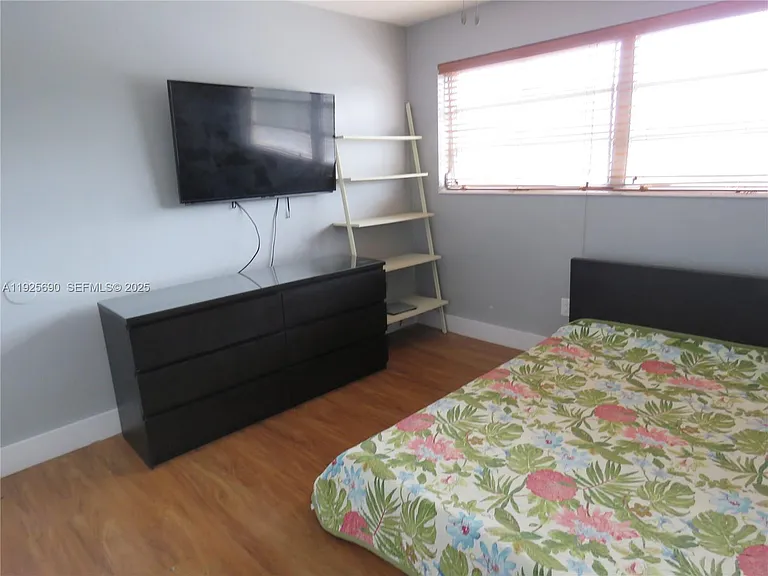 11840 NE 19th Dr #26 — Photo 14