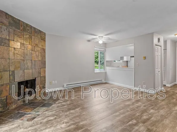 3325 SW Garden View Ave, Portland, OR 97225