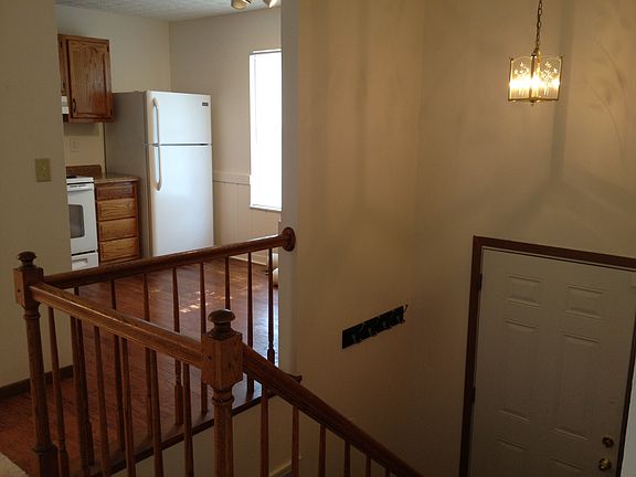 3rd image of 3162 Yorkdale Ln