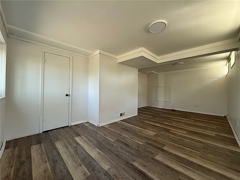 1656 Jefferson Rd — Photo 7