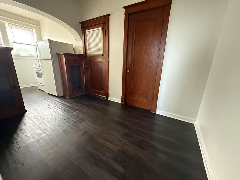 3954 Dover Pl #2E — Photo 7