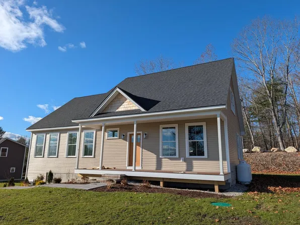 10 Aerie Drive, Gray, ME 04039