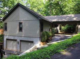 838 Winding Way Dr, Franklin, NC 28734