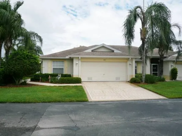 1201 Corinth Greens Dr, Sun City Center, FL 33573