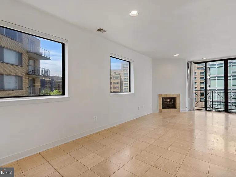 1117 New Hampshire Ave NW #7 — Photo 3