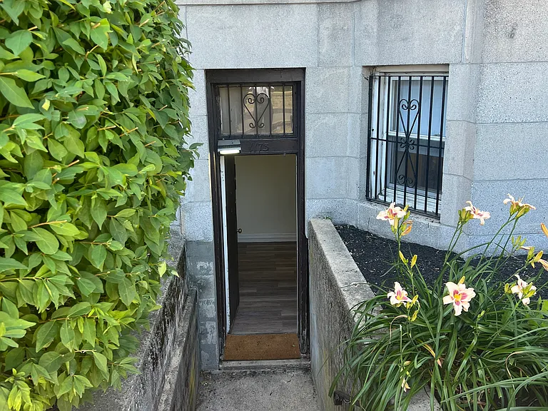 1111 Boylston St #31 — Photo 1