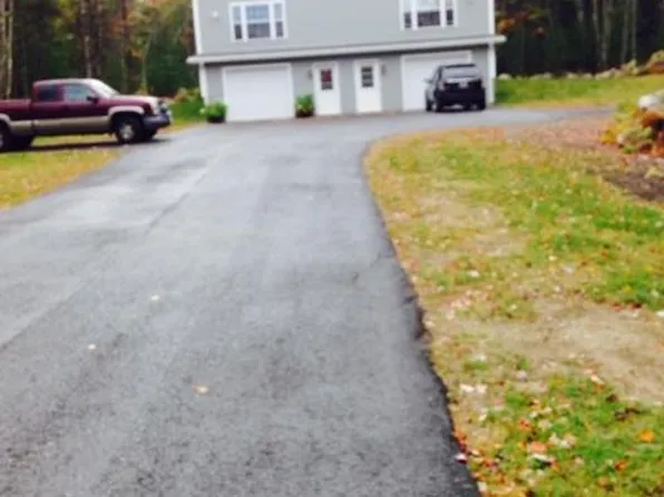 14 Farmhouse Ln #14A, Gray, ME 04039