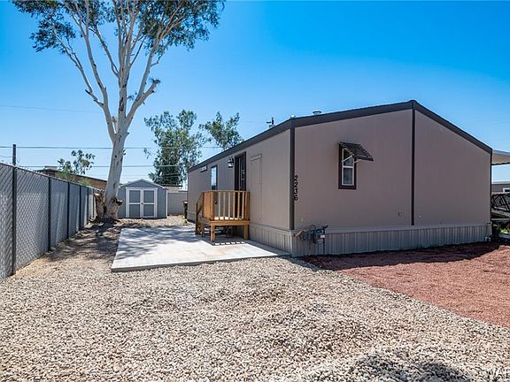 3rd image of 2236 Ventura Dr