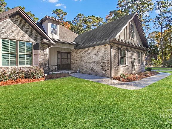4th image of 1069 Fair Hope Drive NE