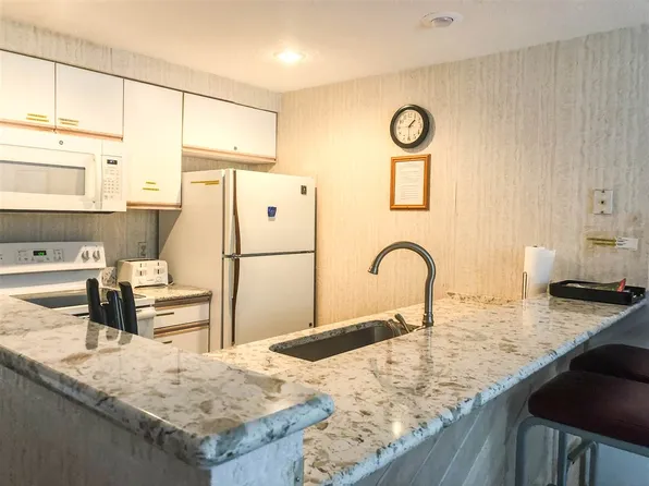 4749 S Pleasantview Rd #66, Harbor Springs, MI 49740