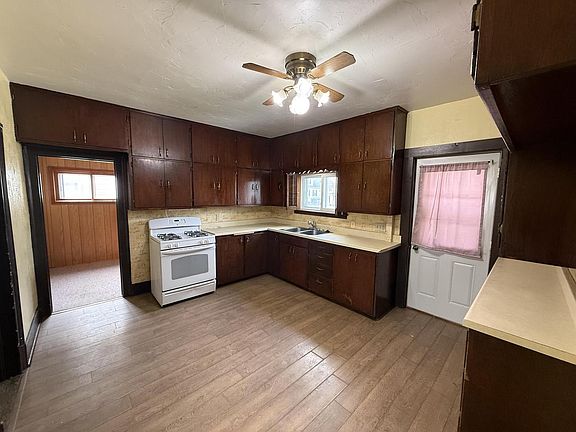 3rd image of 1901 13th STREET