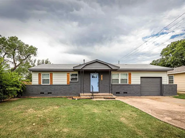 2324 NW 38th Pl, Lawton, OK 73505