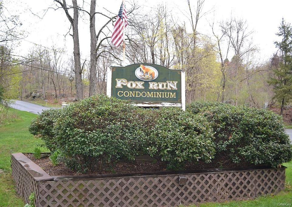 1st image of 409 Fox Run Ln