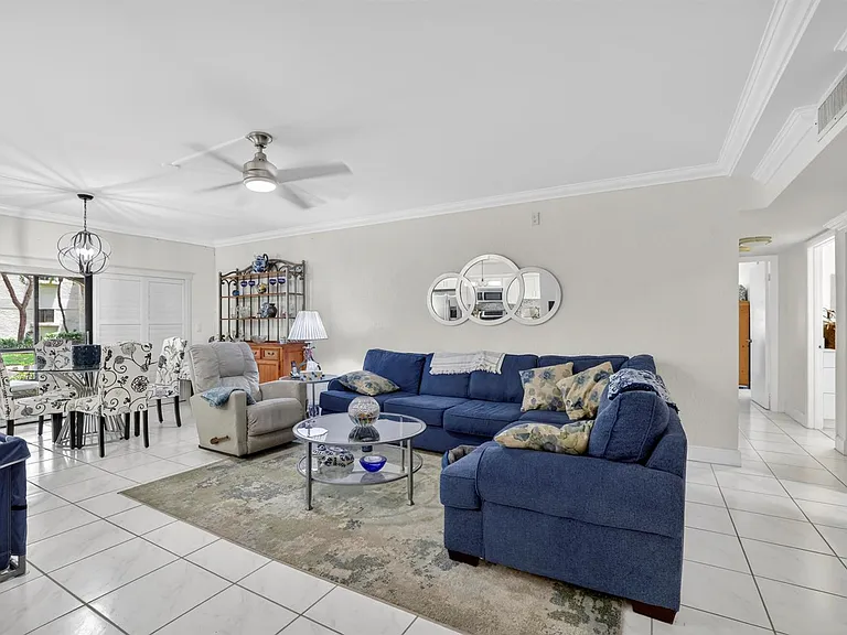6328 Longboat Ln W #101 — Photo 4