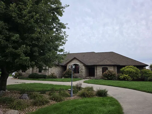 1930 18th Hwy, Spencer, IA 51301
